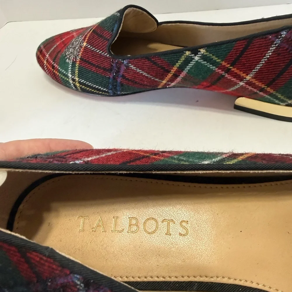 Talbots Red and Green Tartan Plaid With Embroidered Snowflake Loafers, Sz 7.5